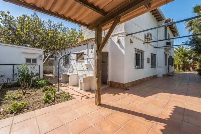 4 soverom Villa til salgs i Sitges med svømmebasseng garasje - € 2 250 000 (Ref: 9778255)
