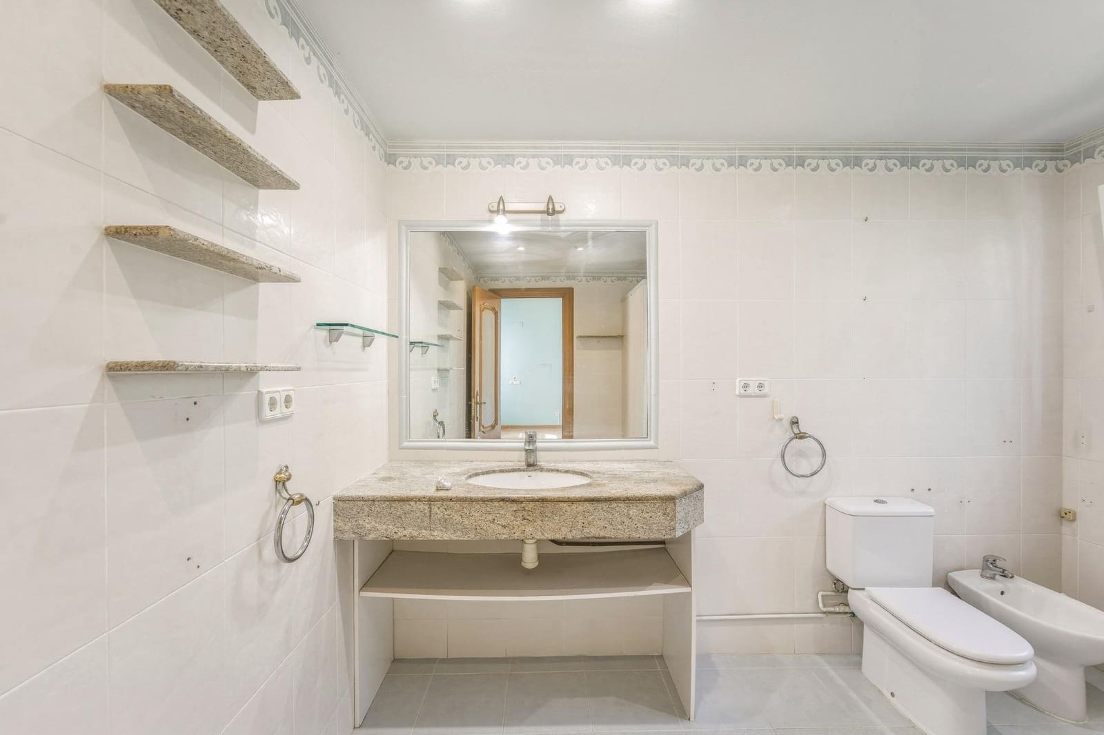 4 soverom Villa til salgs i Sitges med svømmebasseng garasje - € 2 250 000 (Ref: 9778255)