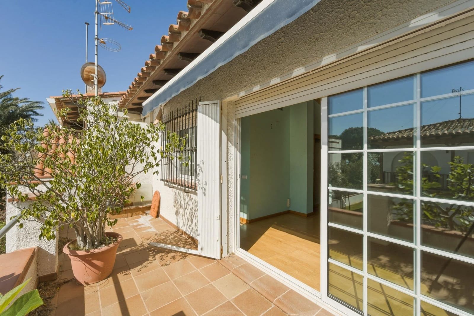 4 soverom Villa til salgs i Sitges med svømmebasseng garasje - € 2 250 000 (Ref: 9778255)