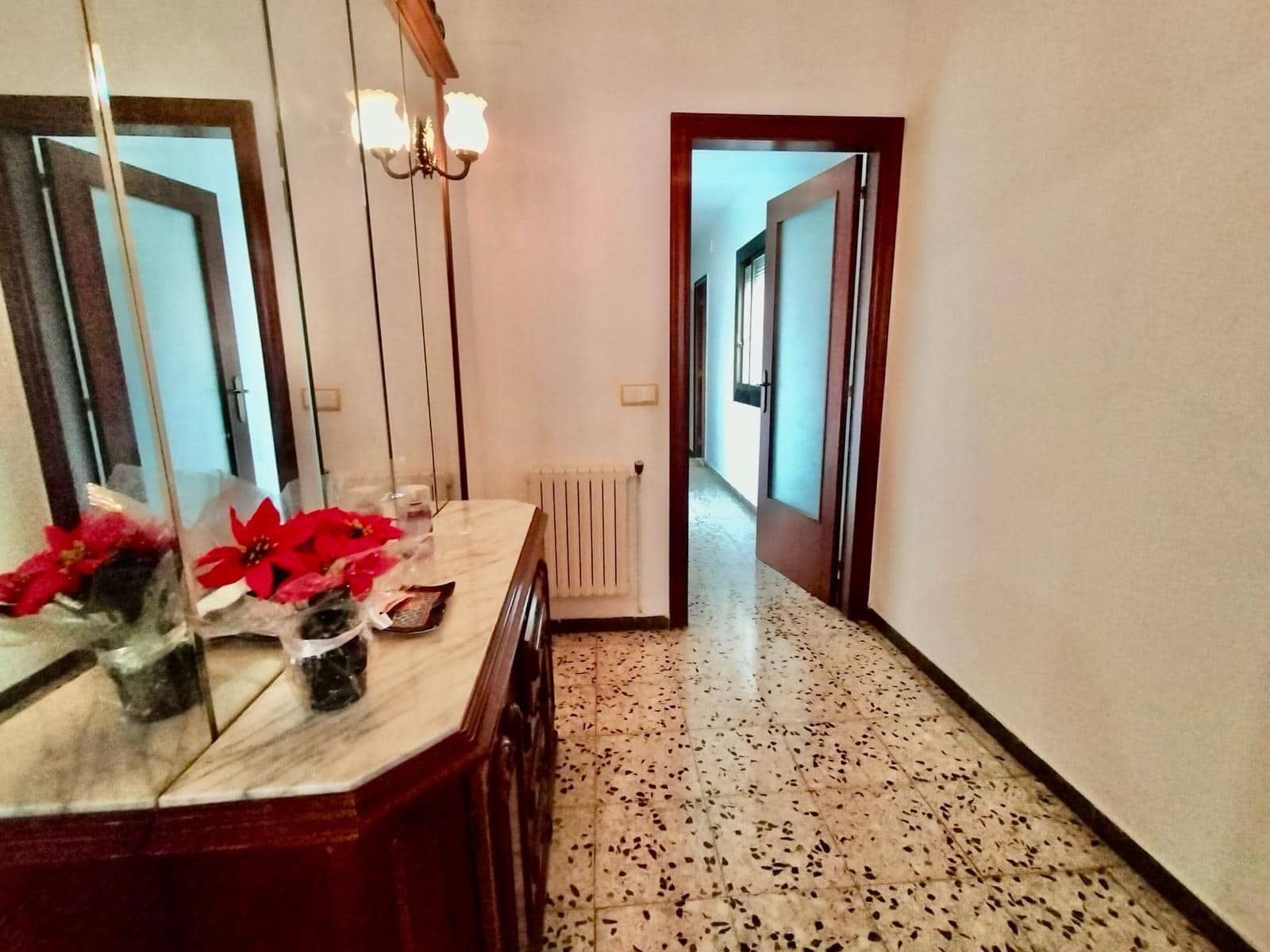 3 bedroom Flat for sale in Vilanova i la Geltru - € 260,000 (Ref: 9836313)