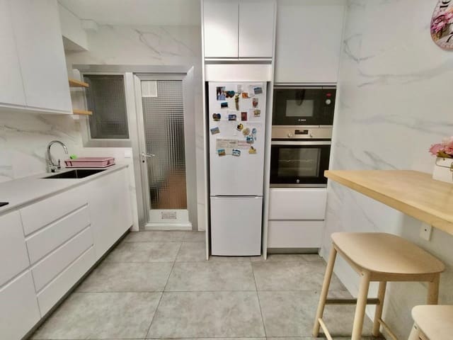 3 sypialnia Mieszkanie na sprzedaż w Vilanova i la Geltrú - 260 000 € (Ref: 9836313)