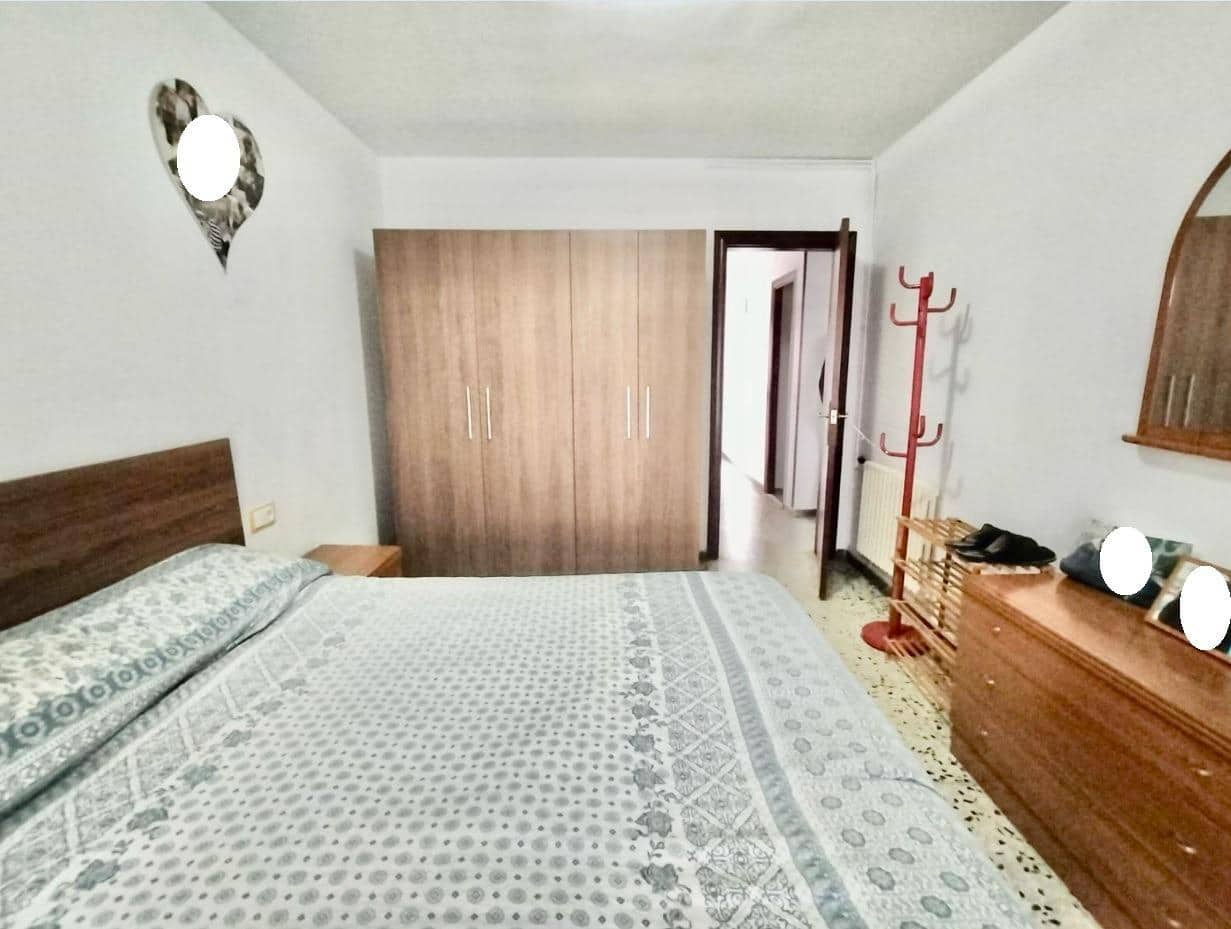 3 bedroom Flat for sale in Vilanova i la Geltru - € 260,000 (Ref: 9836313)