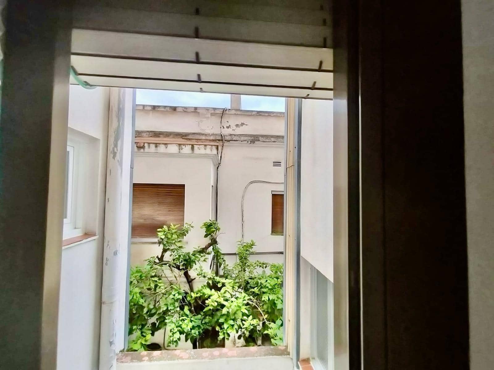 3 bedroom Flat for sale in Vilanova i la Geltru - € 260,000 (Ref: 9836313)