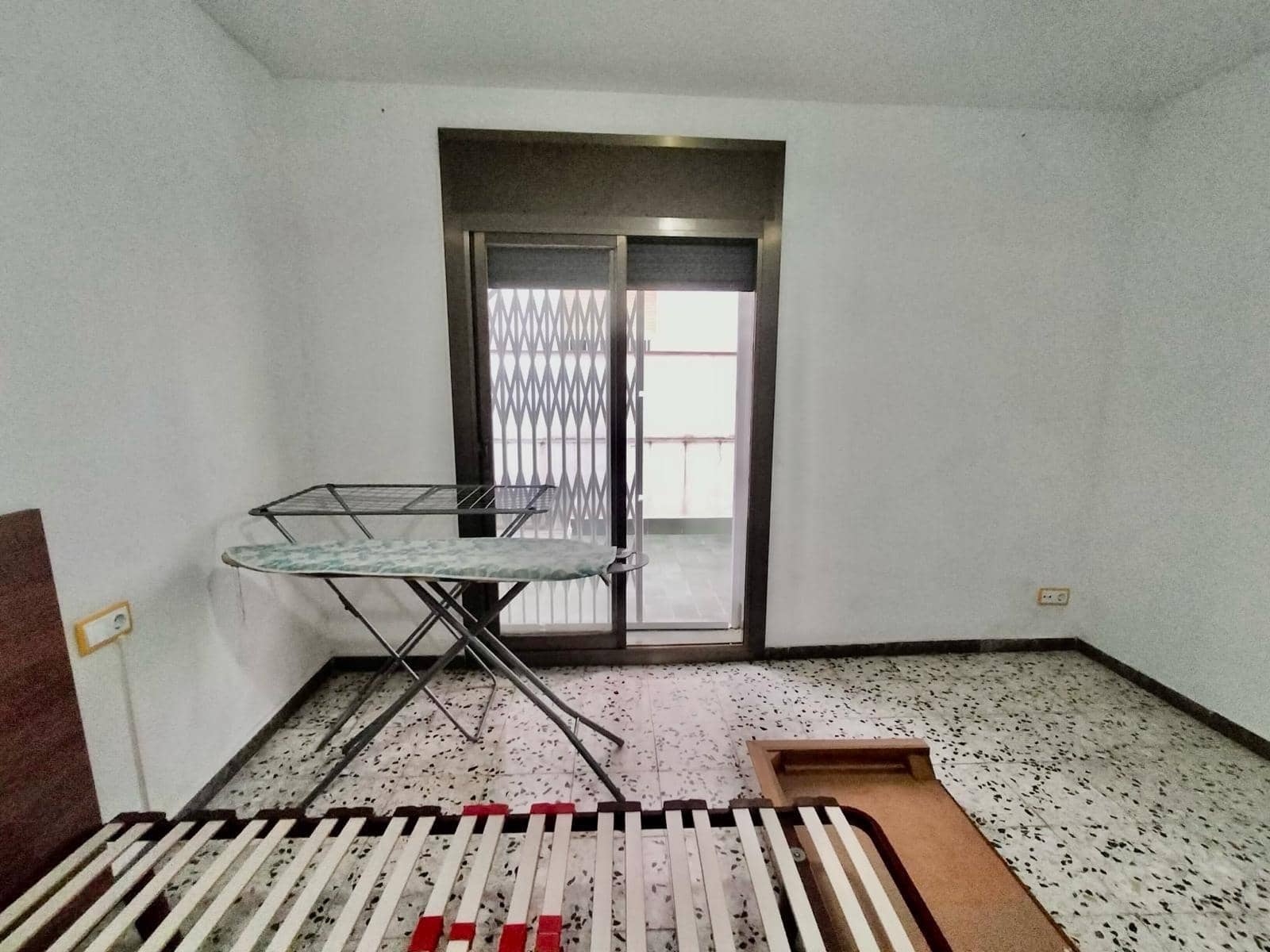 3 bedroom Flat for sale in Vilanova i la Geltru - € 260,000 (Ref: 9836313)