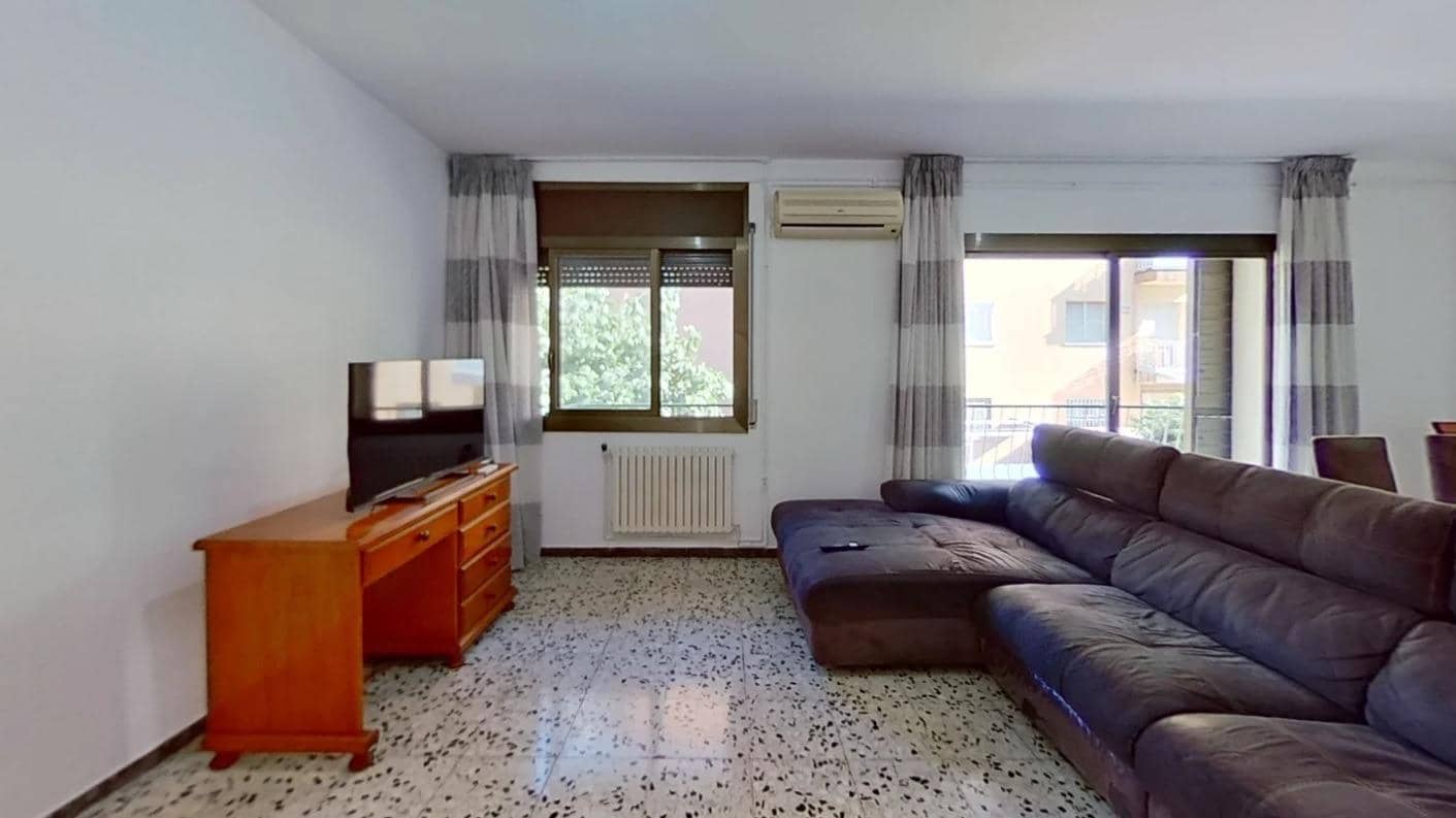 3 quarto Apartamento para venda em Vilanova i la Geltru - 260 000 € (Ref: 9836313)