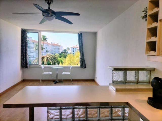 1 slaapkamer Studio te koop in Sitges met zwembad - € 270.000 (Ref: 9911147)