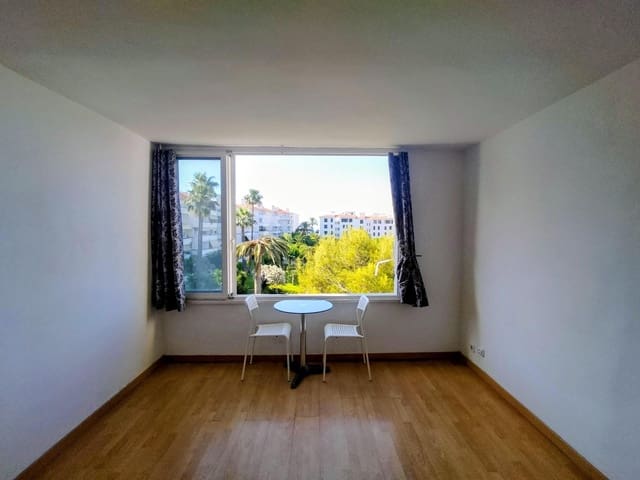 1 slaapkamer Studio te koop in Sitges met zwembad - € 270.000 (Ref: 9911147)