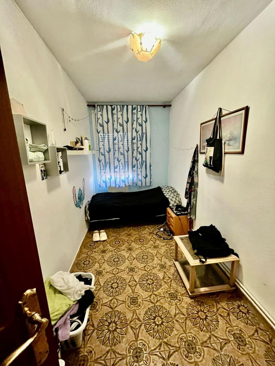 Apartamento de 4 habitaciones en Barcelona ciudad en venta - 342.000 € (Ref: 9913242)