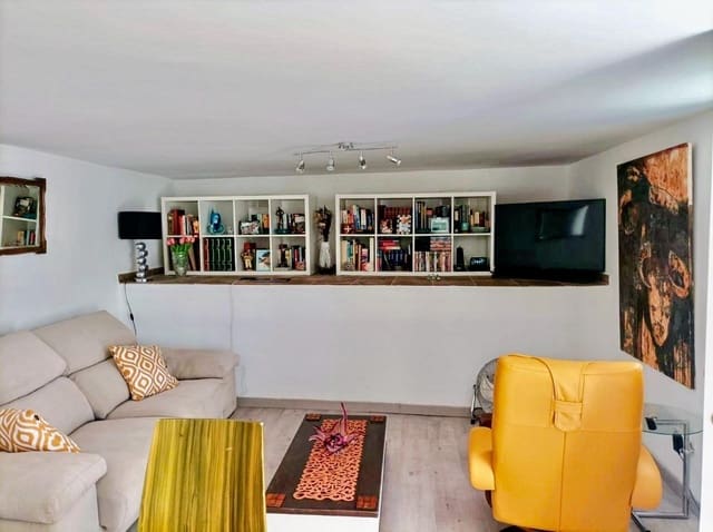 2 soveværelse Villa til salg i Sant Pere de Ribes med swimmingpool - € 260.000 (Ref: 9929469)