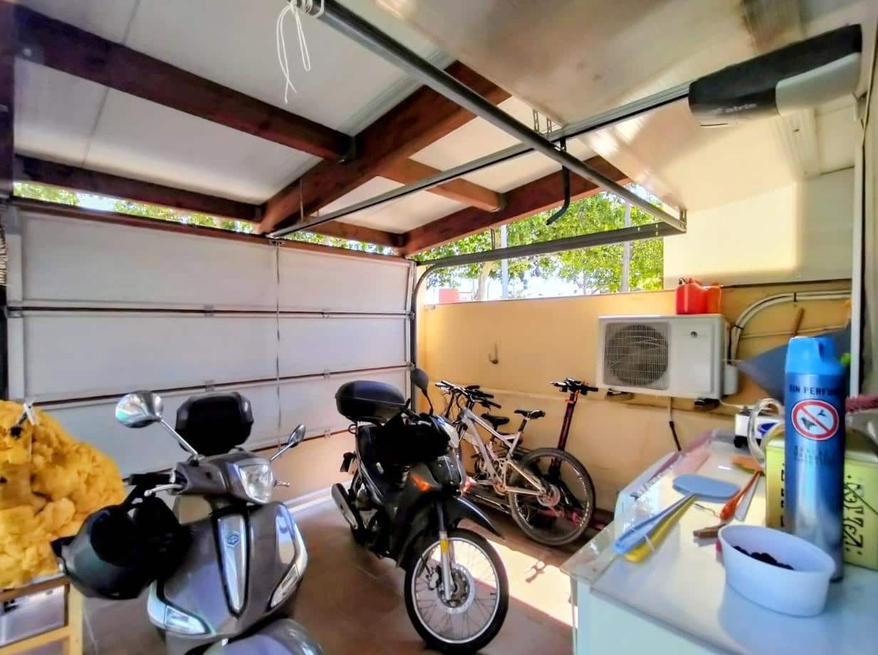 5 soveværelse Byhus til salg i Sant Pere de Ribes med swimmingpool garage - € 560.000 (Ref: 9947986)