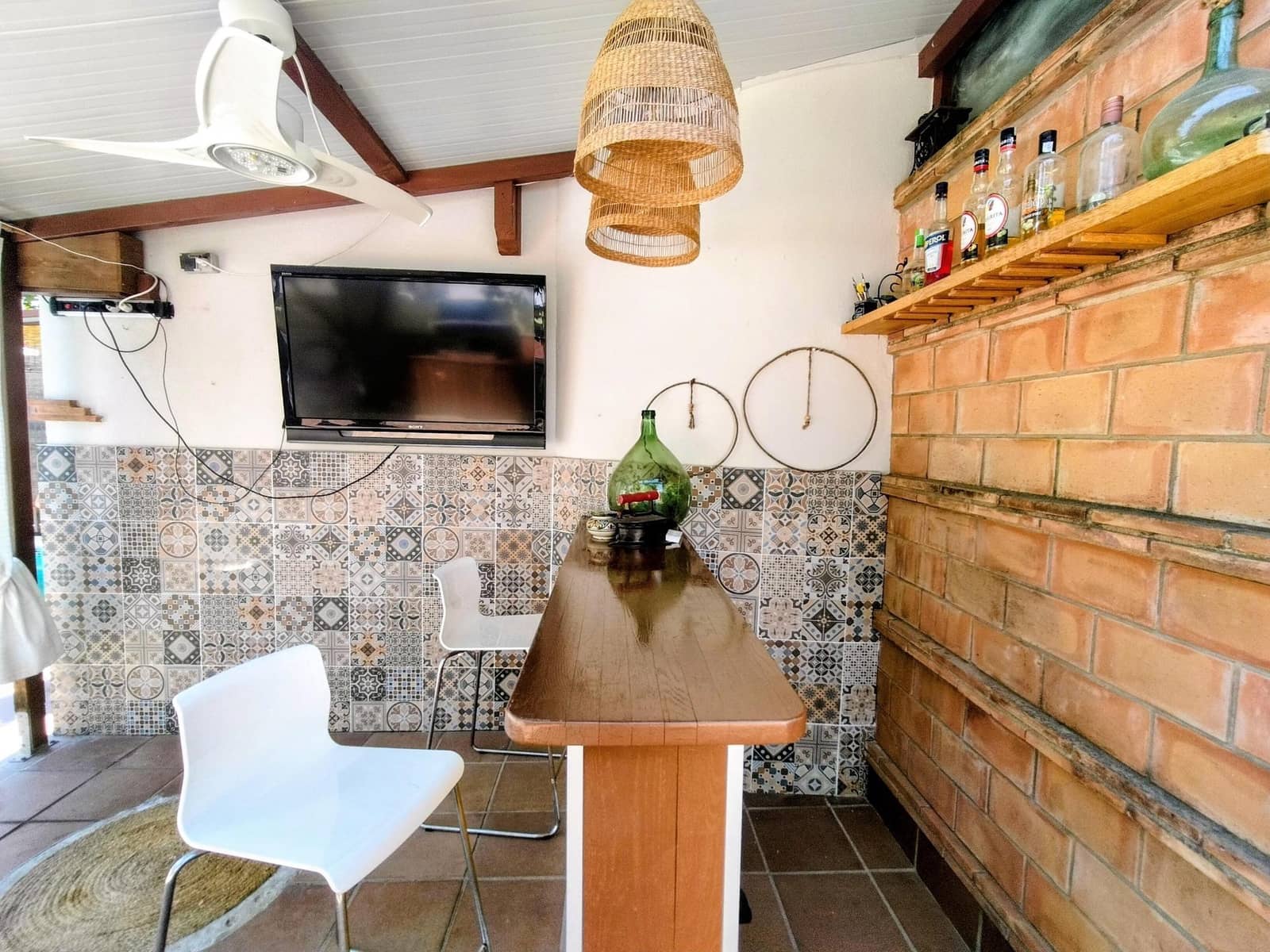 5 soveværelse Byhus til salg i Sant Pere de Ribes med swimmingpool garage - € 560.000 (Ref: 9947986)