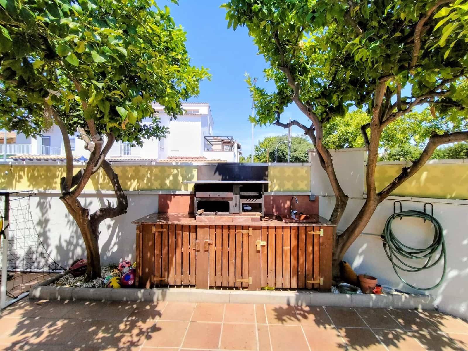 5 soveværelse Byhus til salg i Sant Pere de Ribes med swimmingpool garage - € 560.000 (Ref: 9947986)