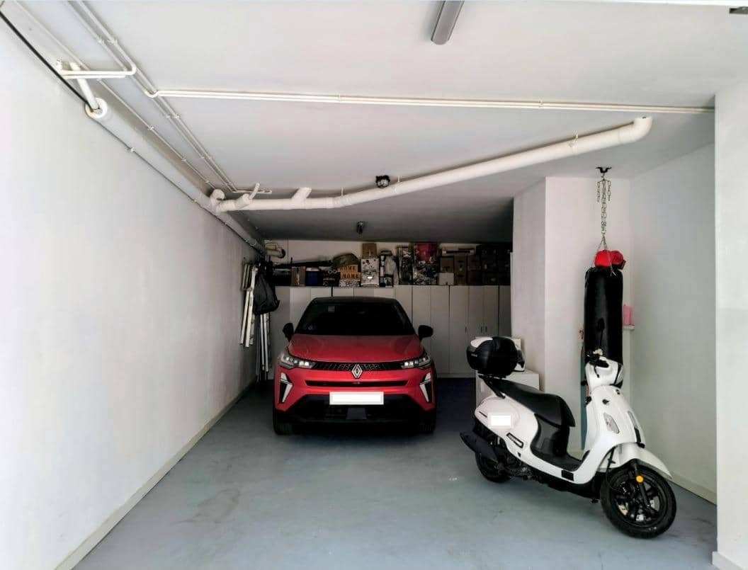 4 makuuhuone Rivitalo myytävänä paikassa Olivella - 339 000 € (Ref: 9994311)