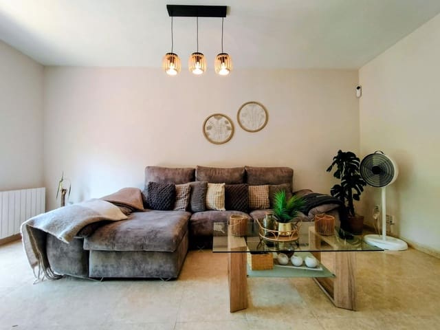 4 sovrum Radhus till salu i Olivella - 339 000 € (Ref: 9994311)