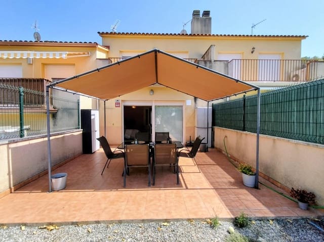 4 sovrum Radhus till salu i Olivella - 339 000 € (Ref: 9994311)