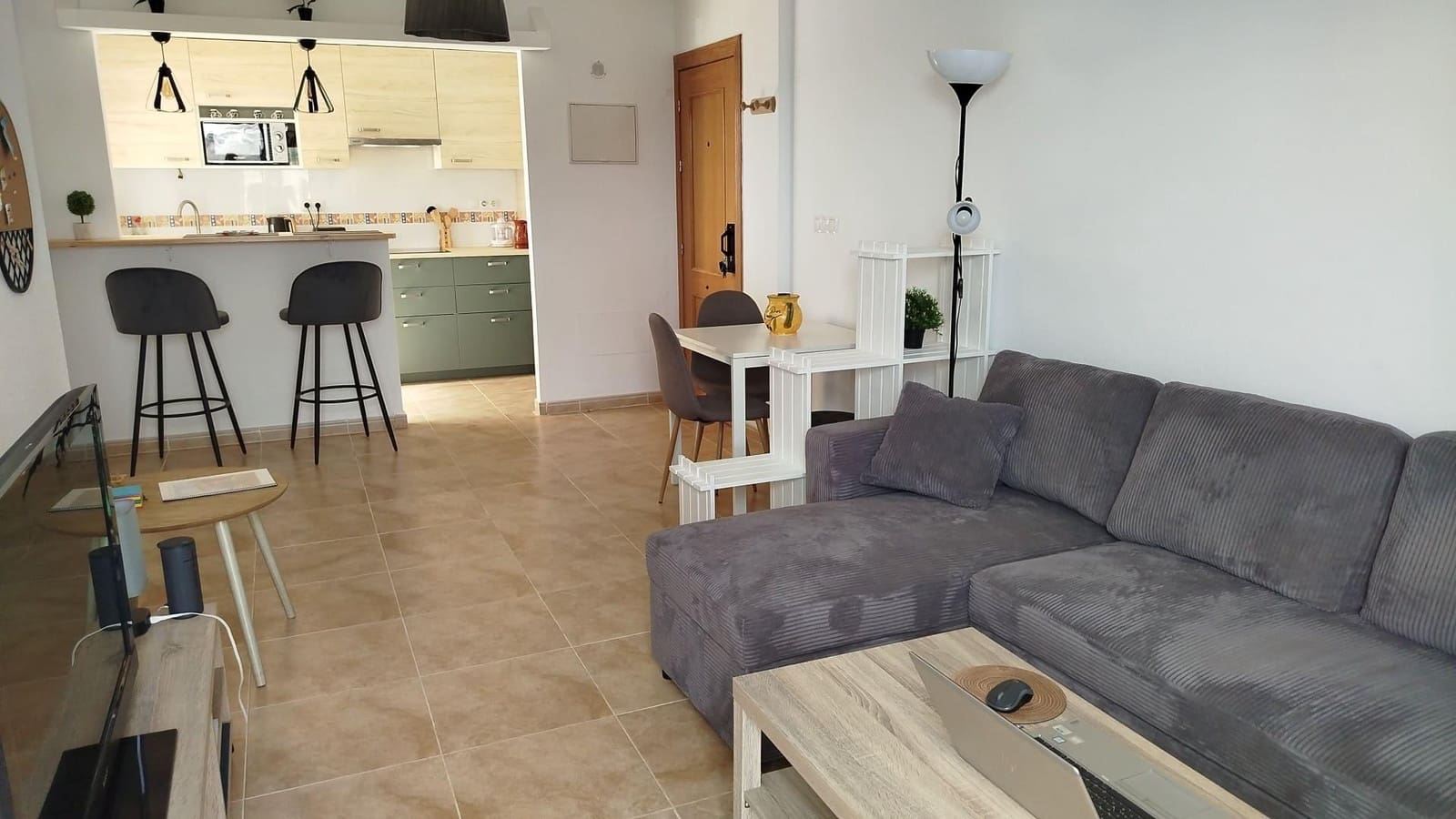 2 soverom Leilighet til leie i Los Collados med svømmebasseng garasje - € 600 (Ref: 10142648)