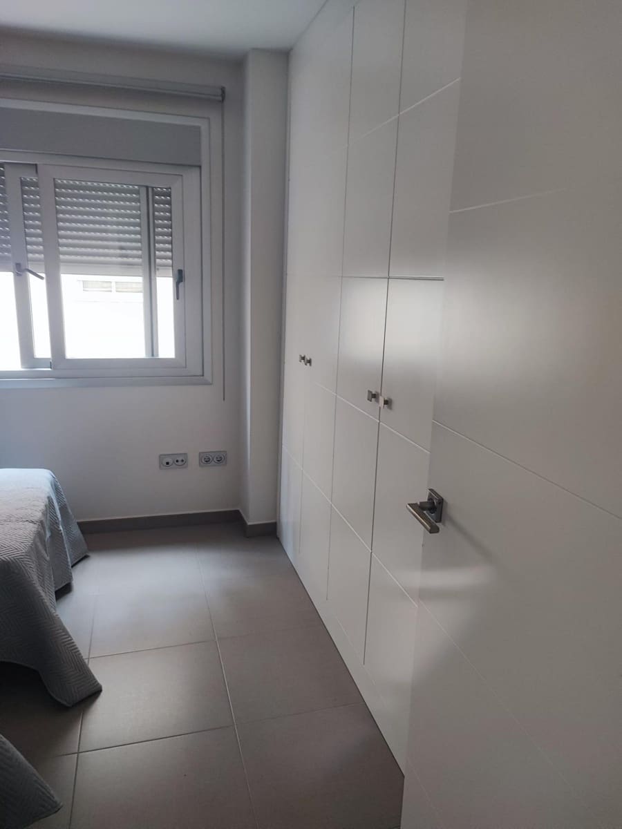 2 quarto Apartamento para arrendar em Aguilas com piscina garagem - 850 € (Ref: 8298205)