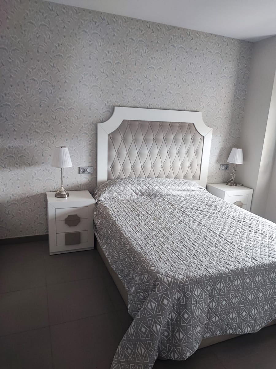 2 quarto Apartamento para arrendar em Aguilas com piscina garagem - 850 € (Ref: 8298205)