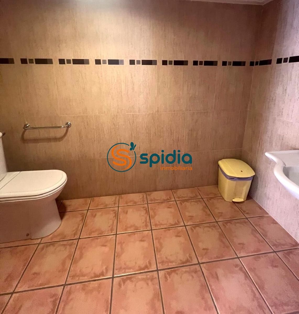 9 soveværelse Hotel til salg i Calabardina med garage - € 690.000 (Ref: 8482104)