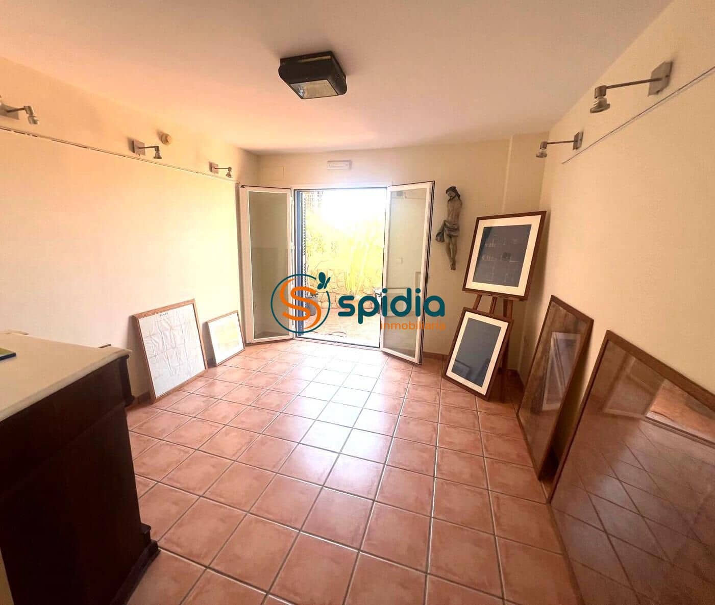 9 soveværelse Hotel til salg i Calabardina med garage - € 690.000 (Ref: 8482104)