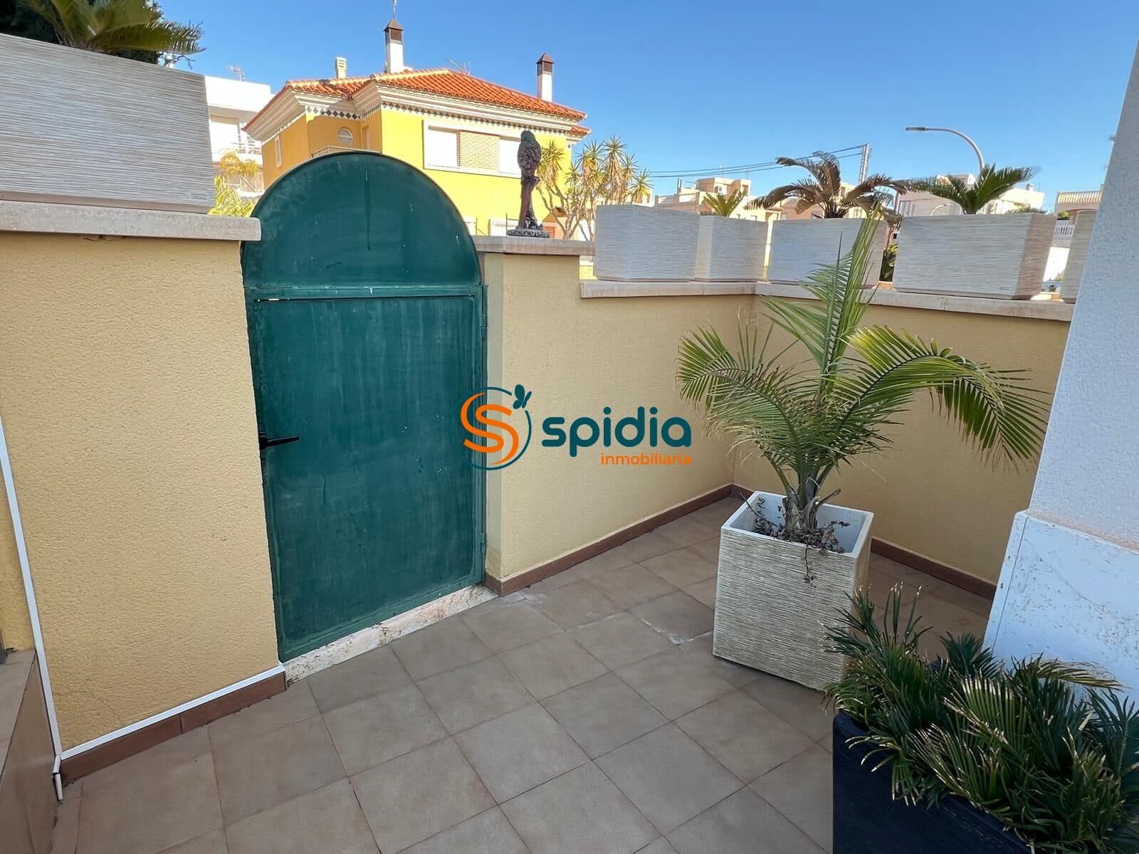 4 bedroom Terraced Villa for sale in Calabardina with pool garage - € 335,000 (Ref: 8817952)