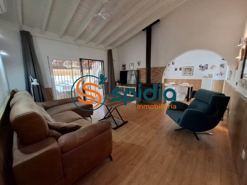 3 soveværelse Villa til salg i Calabardina med swimmingpool garage - € 340.000 (Ref: 9176422)