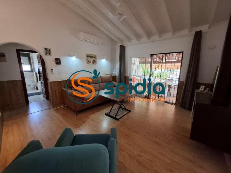 3 soveværelse Villa til salg i Calabardina med swimmingpool garage - € 340.000 (Ref: 9176422)