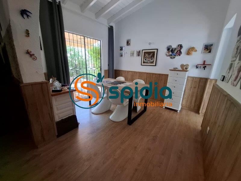 3 soveværelse Villa til salg i Calabardina med swimmingpool garage - € 340.000 (Ref: 9176422)