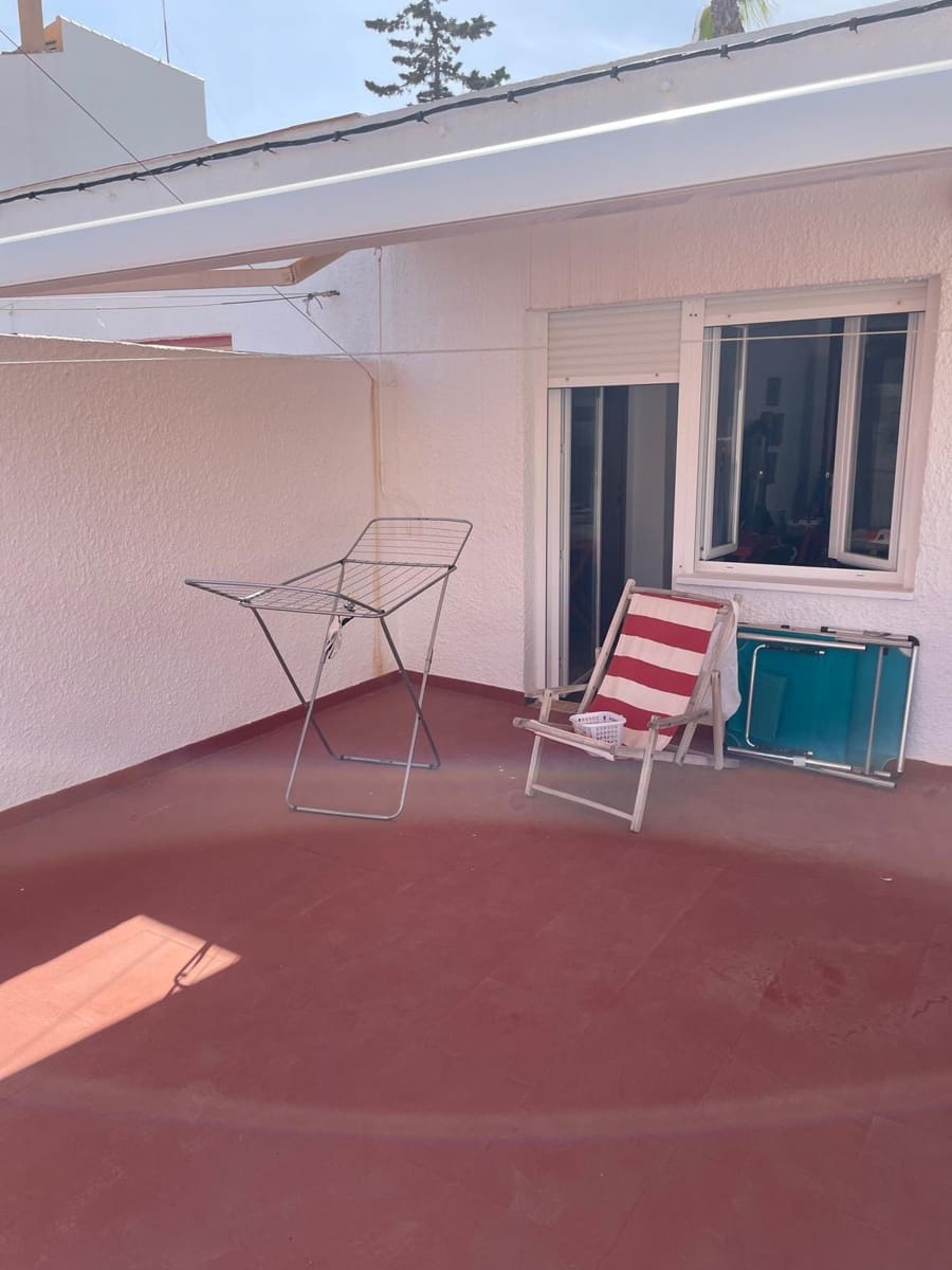 3 bedroom Apartment for rent in Aguilas with garage - € 700 (Ref: 9193758)