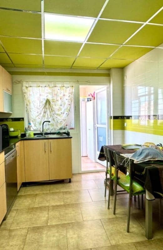 3 bedroom Flat for sale in Aguilas with garage - € 180,000 (Ref: 9446315)