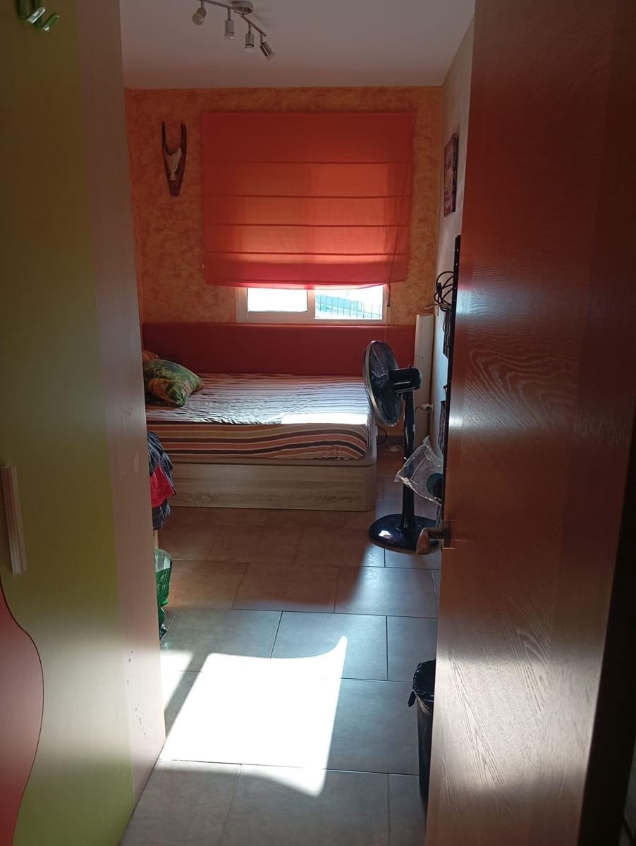 3 bedroom Flat for sale in Aguilas with garage - € 180,000 (Ref: 9446315)