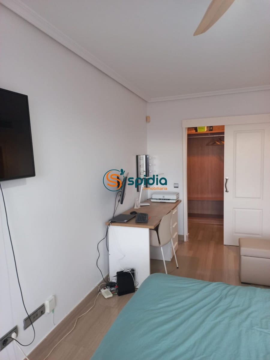 2 bedroom Flat for rent in Aguilas with pool garage - € 1,400 (Ref: 9619213)