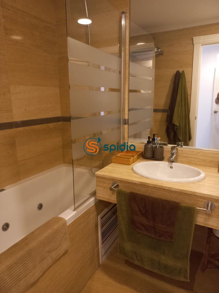 2 bedroom Flat for rent in Aguilas with pool garage - € 1,400 (Ref: 9619213)