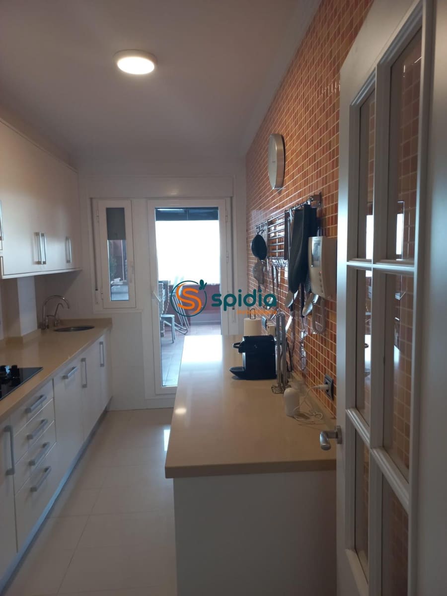 2 bedroom Flat for rent in Aguilas with pool garage - € 1,400 (Ref: 9619213)