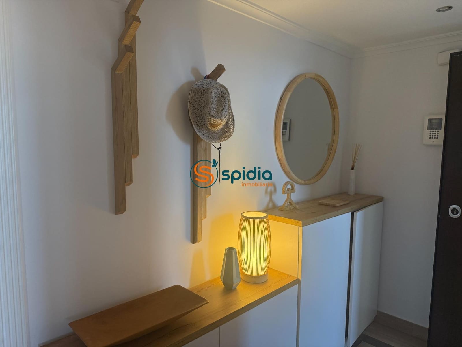 2 bedroom Flat for rent in Aguilas with pool garage - € 1,400 (Ref: 9619213)