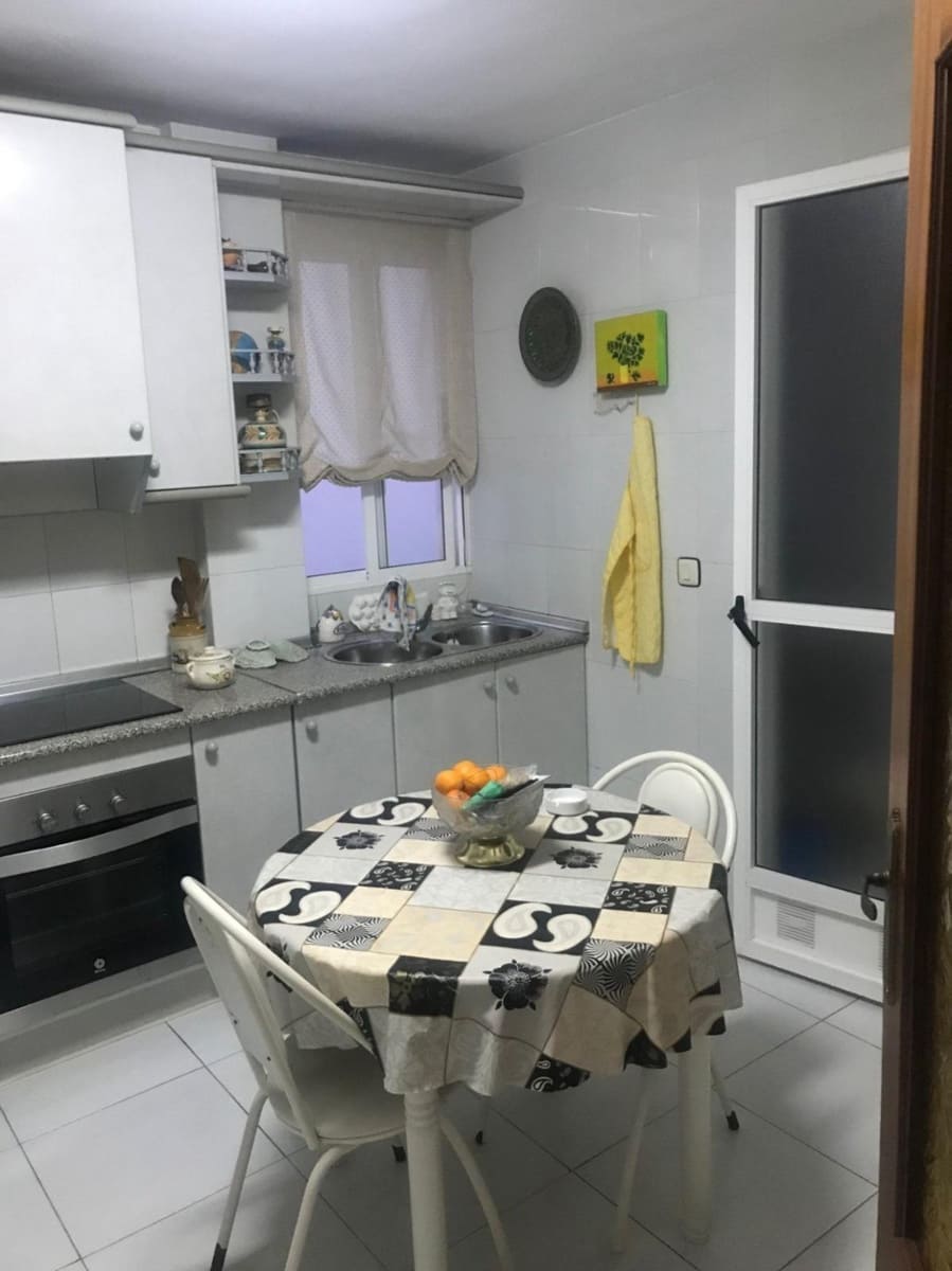 Flat te koop in Aguilas - € 136.000 (Ref: 9619214)