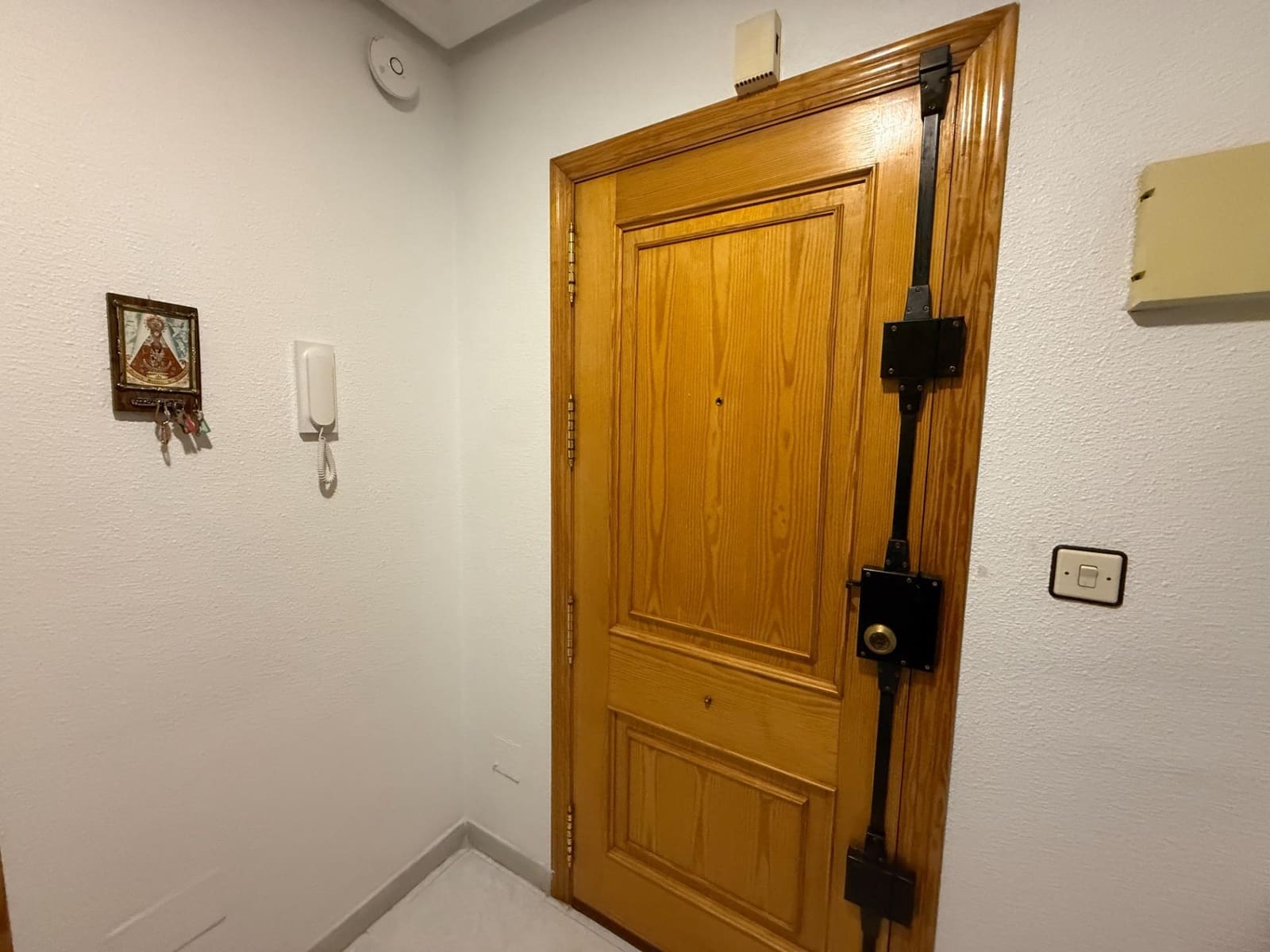 4 bedroom Flat for sale in Aguilas - € 149,500 (Ref: 9690582)