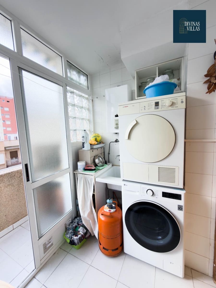 4 bedroom Flat for sale in Aguilas with garage - € 258,000 (Ref: 9794584)