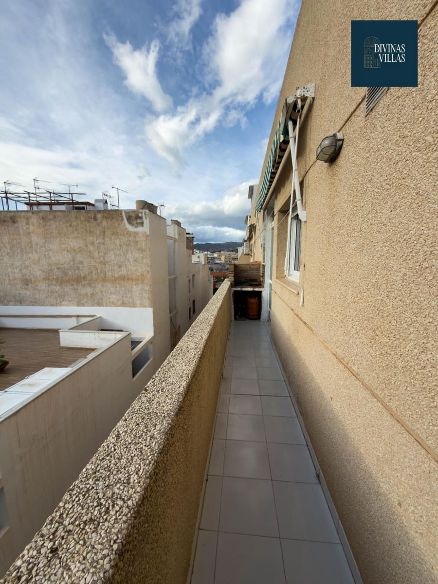 4 bedroom Flat for sale in Aguilas with garage - € 258,000 (Ref: 9794584)