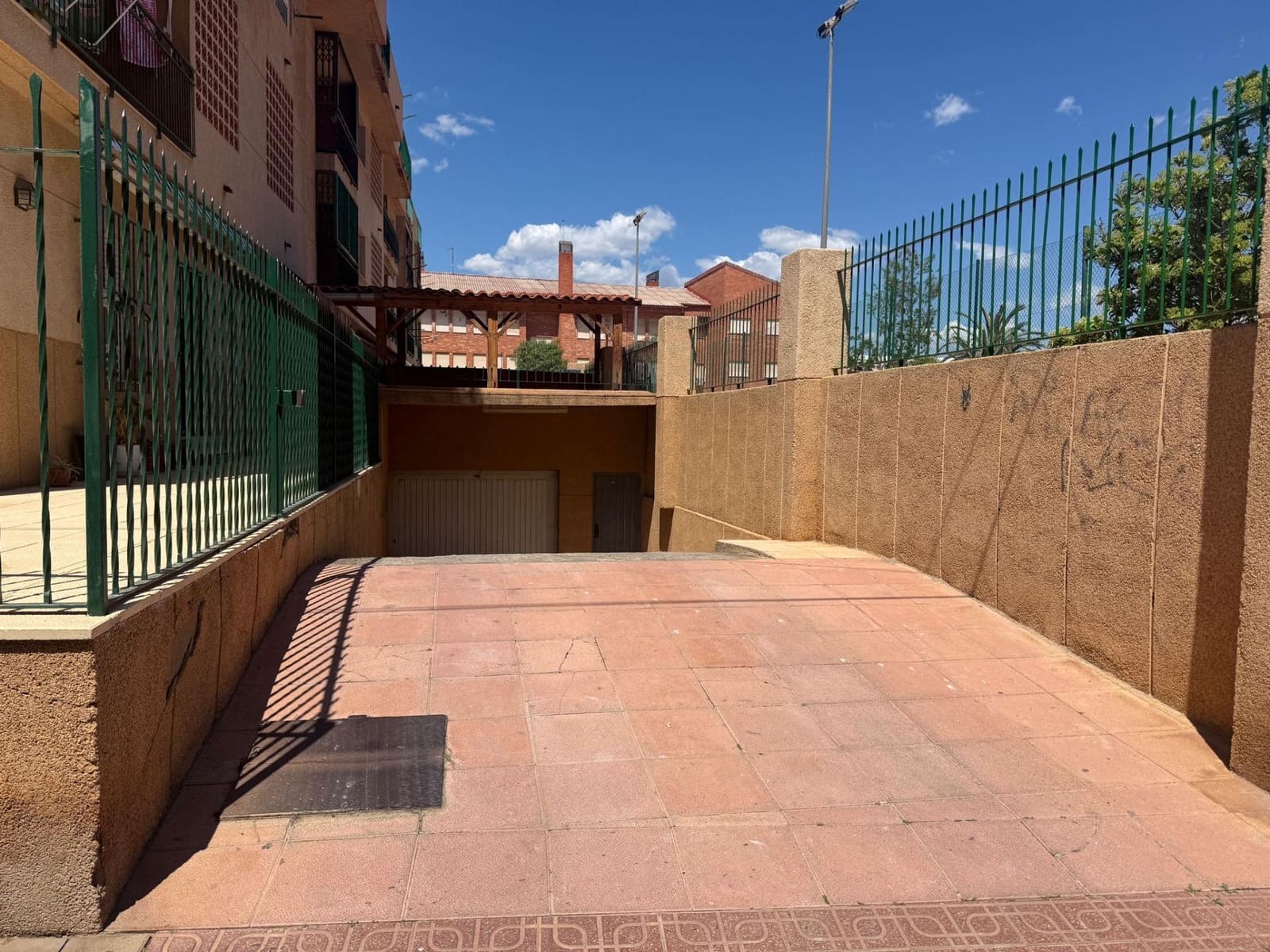 4 bedroom Flat for sale in Aguilas with garage - € 258,000 (Ref: 9794584)