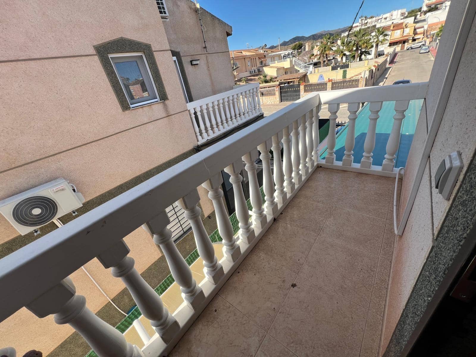 3 Zimmer Reihenhaus zu vermieten in Calabardina mit Garage - 4.000 € (Ref: 9822904)