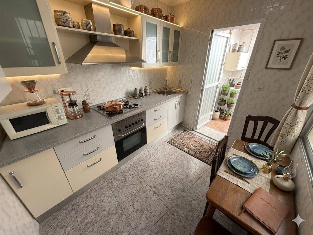 4 bedroom Flat for sale in Aguilas - € 135,000 (Ref: 9829077)
