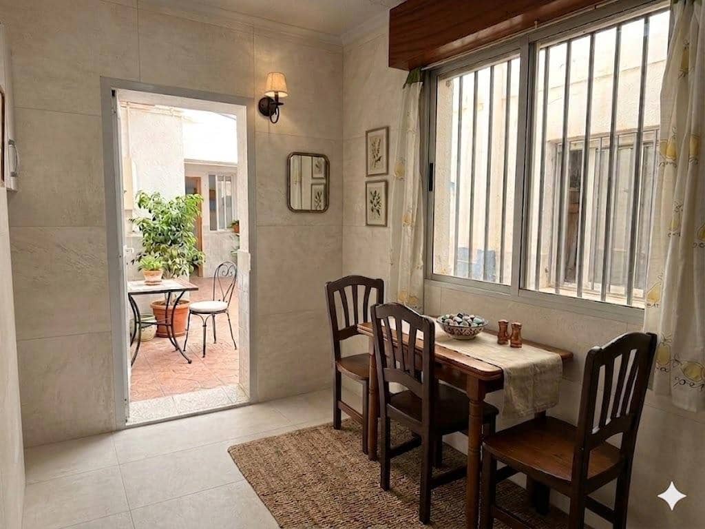 4 bedroom Flat for sale in Aguilas - € 135,000 (Ref: 9829077)