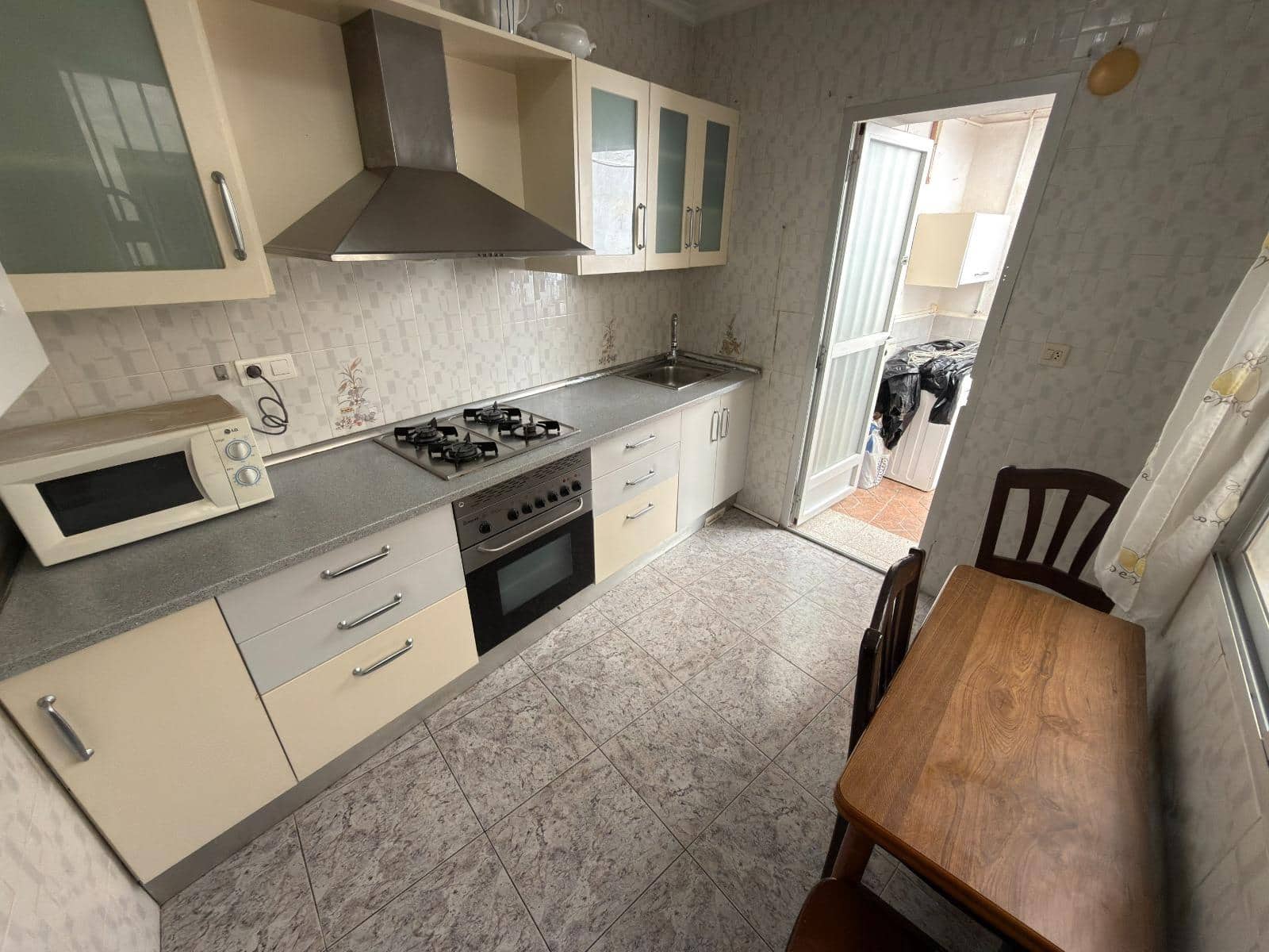 4 bedroom Flat for sale in Aguilas - € 135,000 (Ref: 9829077)