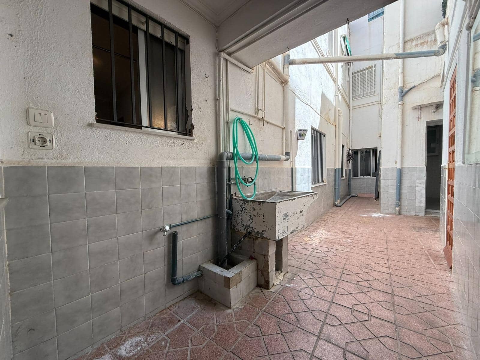 4 bedroom Flat for sale in Aguilas - € 135,000 (Ref: 9829077)