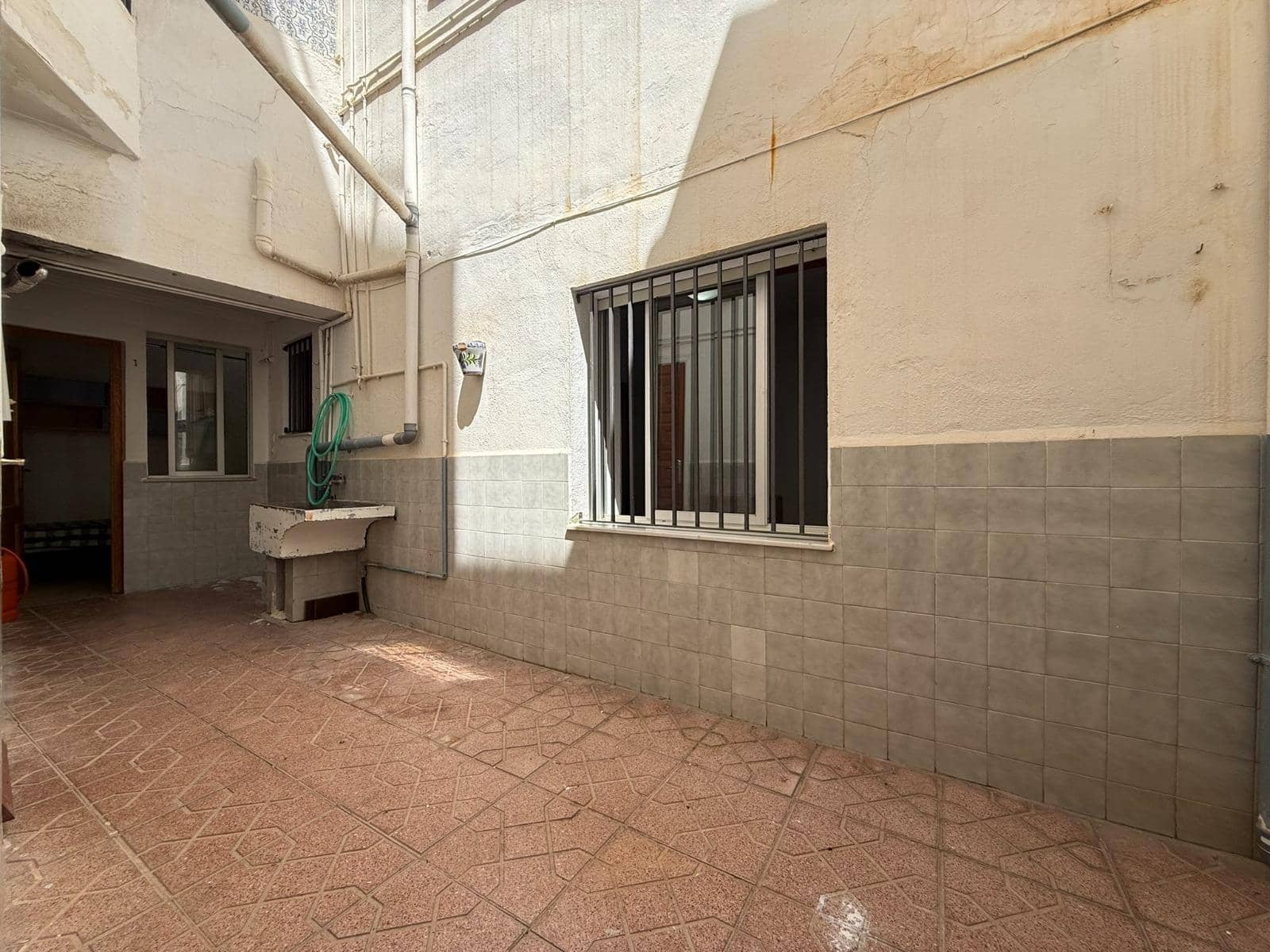 4 bedroom Flat for sale in Aguilas - € 135,000 (Ref: 9829077)