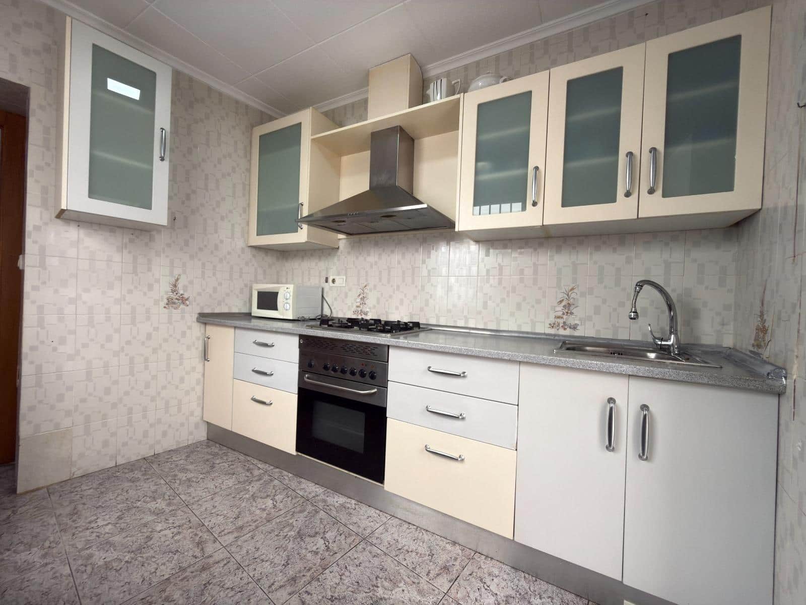 4 bedroom Flat for sale in Aguilas - € 135,000 (Ref: 9829077)