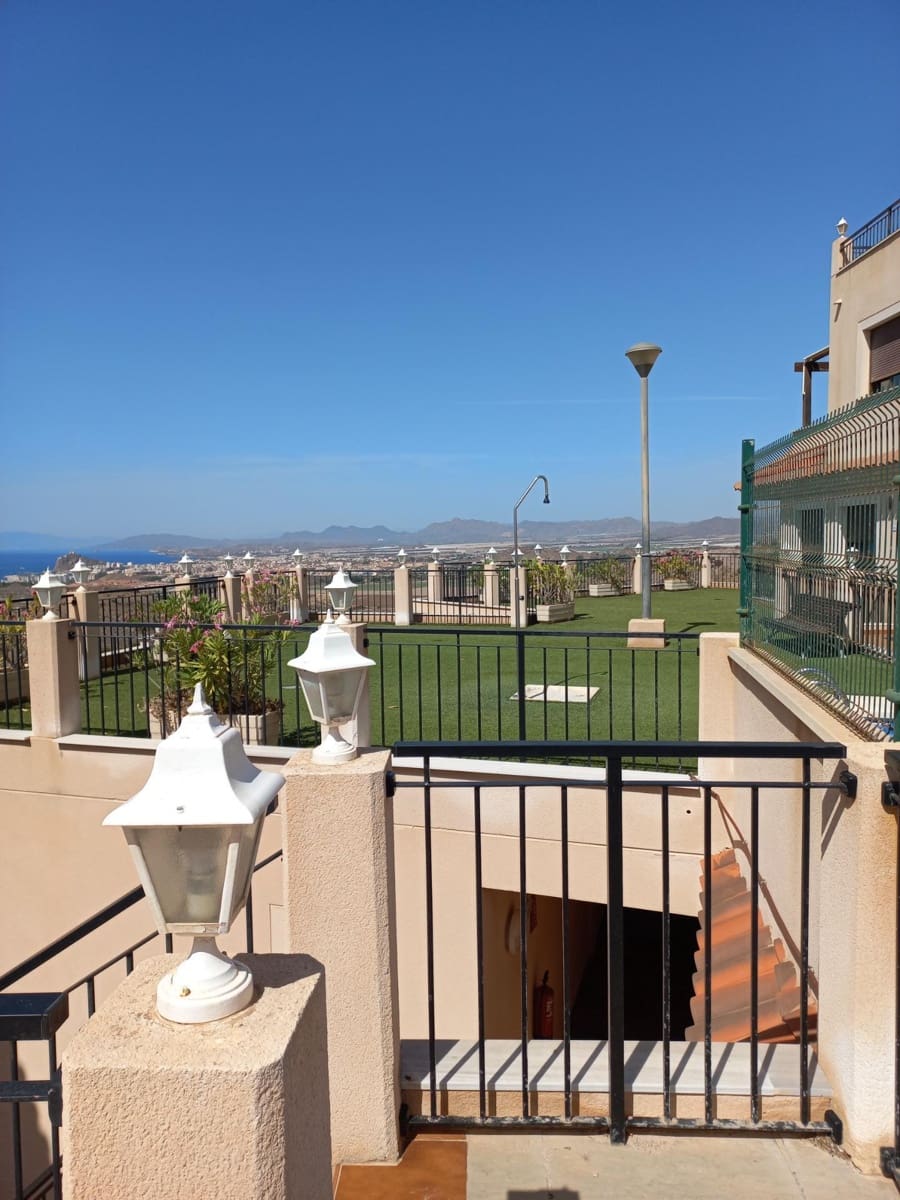 Apartamento de 2 habitaciones en Los Collados en venta con piscina garaje - 263.500 € (Ref: 9922297)