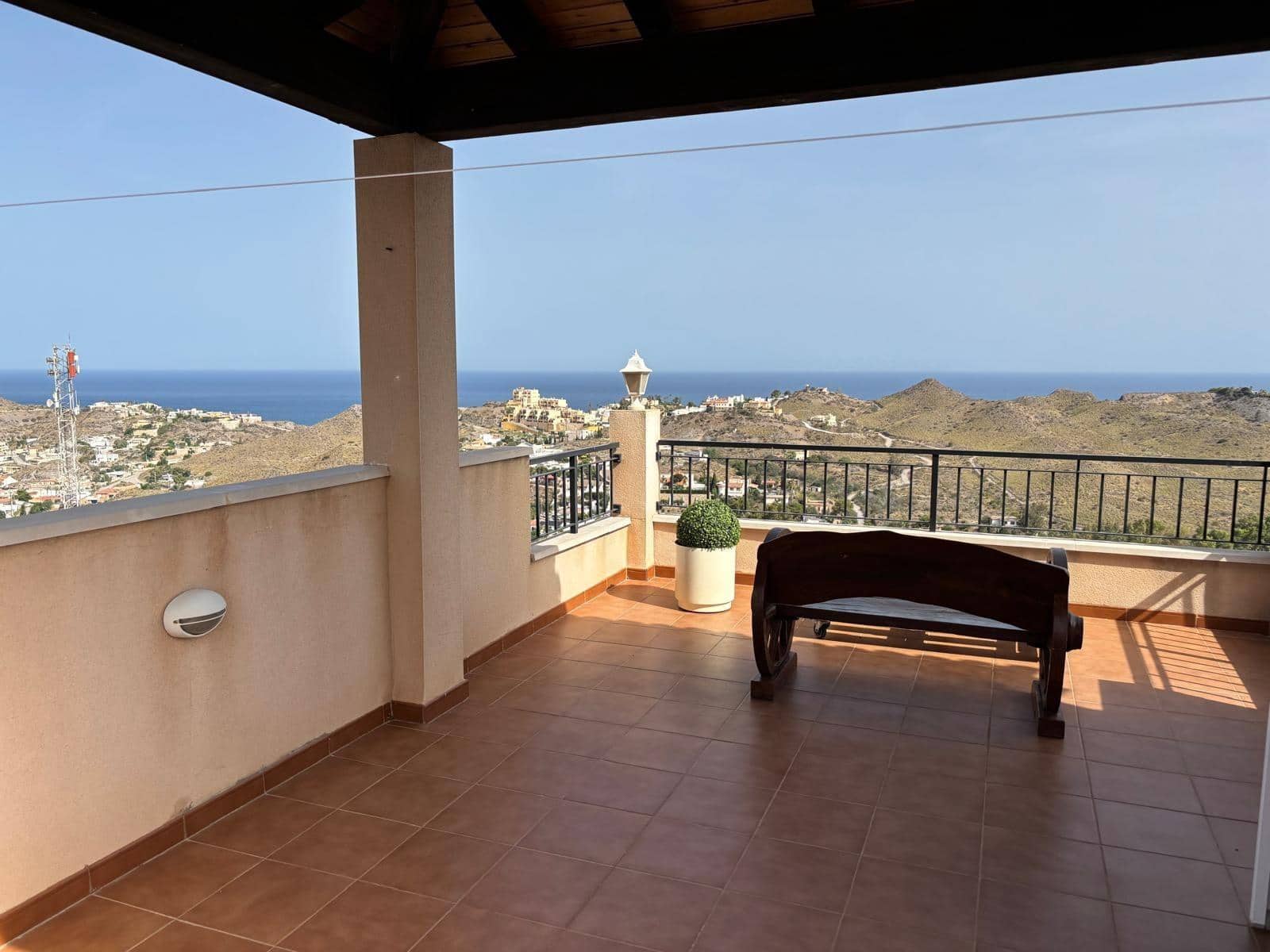 Apartamento de 2 habitaciones en Los Collados en venta con piscina garaje - 263.500 € (Ref: 9922297)