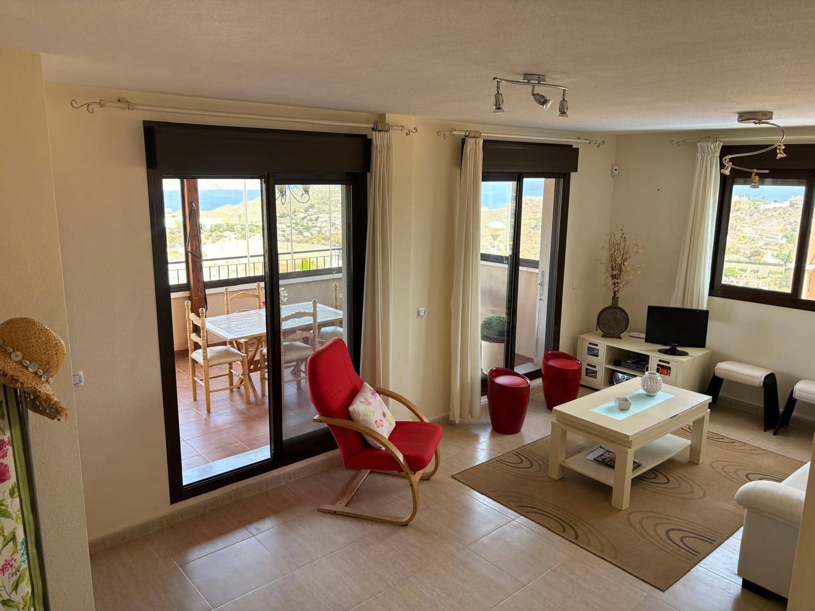 Apartamento de 2 habitaciones en Los Collados en venta con piscina garaje - 263.500 € (Ref: 9922297)